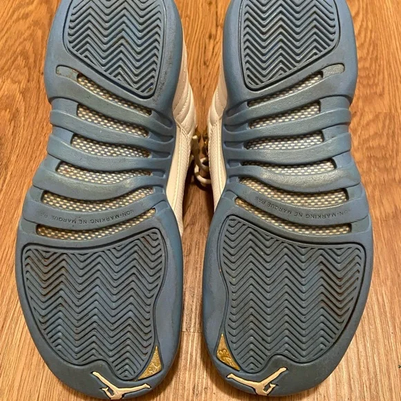 Jordan 12 retro University (NC) Blue - Picture 11 of 11